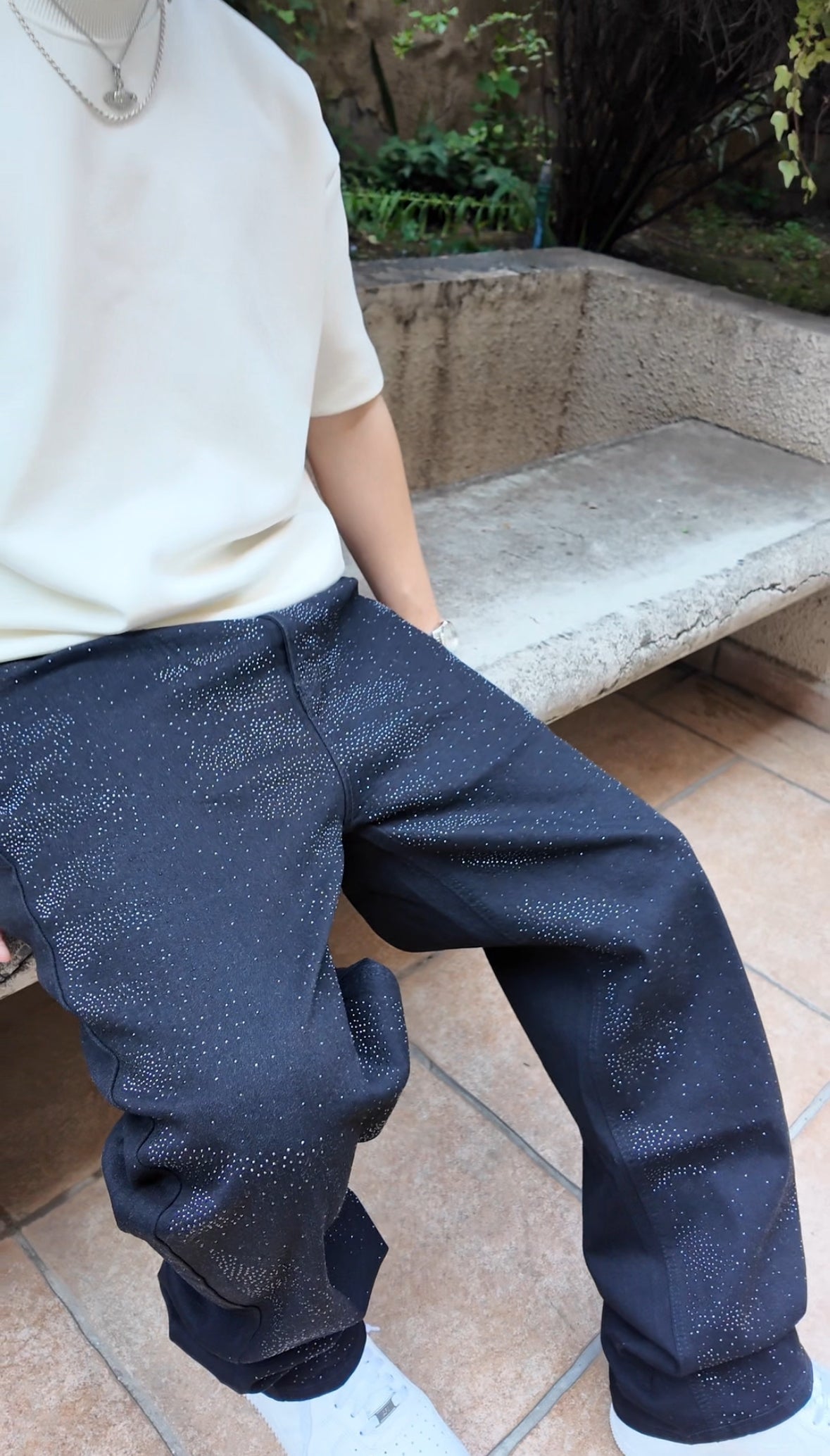 Pantalón negro brillos