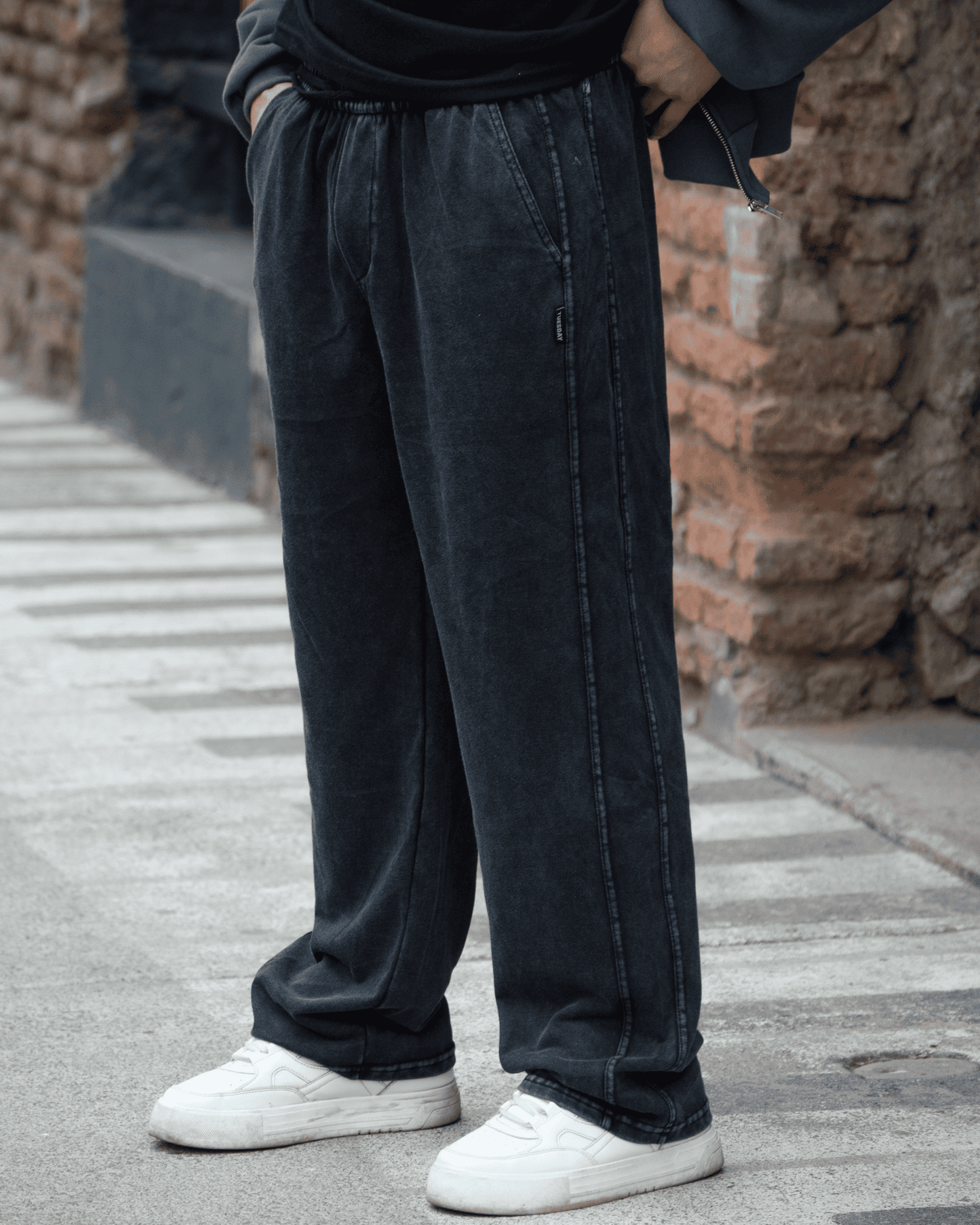 Buzo Acid Wash