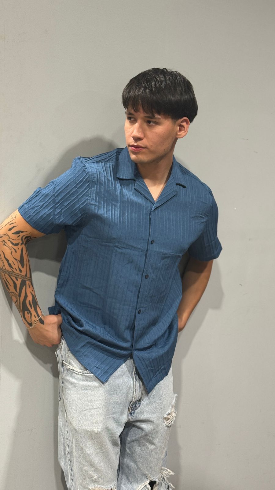 Camisa líneas