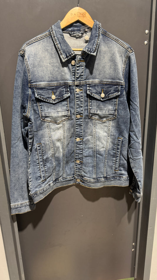 Chaqueta mezclilla                      semi elasticada