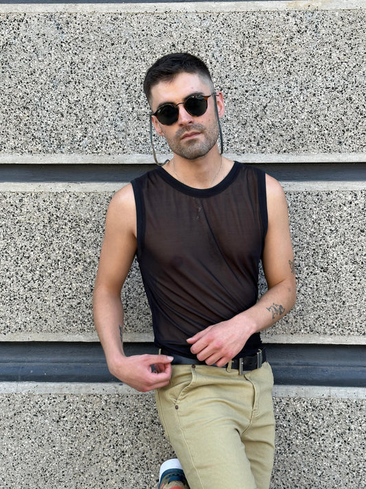 Polera transparente negra
